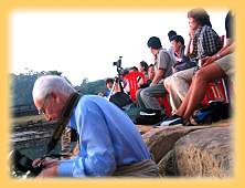 Besucher bei Sonnenaufgang